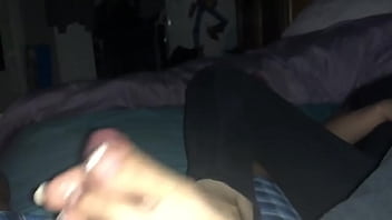 Girlfriend gives foot job until her toes are covered in cum