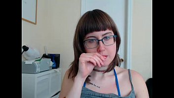 find6.xyz girl helena73 flashing boobs on live webcam