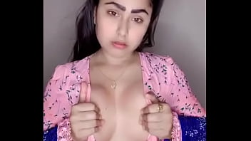 Sexy Horny Indian Bitch Play With Her Boobs On Cam