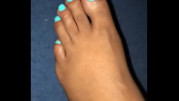 Sexy Black Milf Love When I Suck On Them Feets